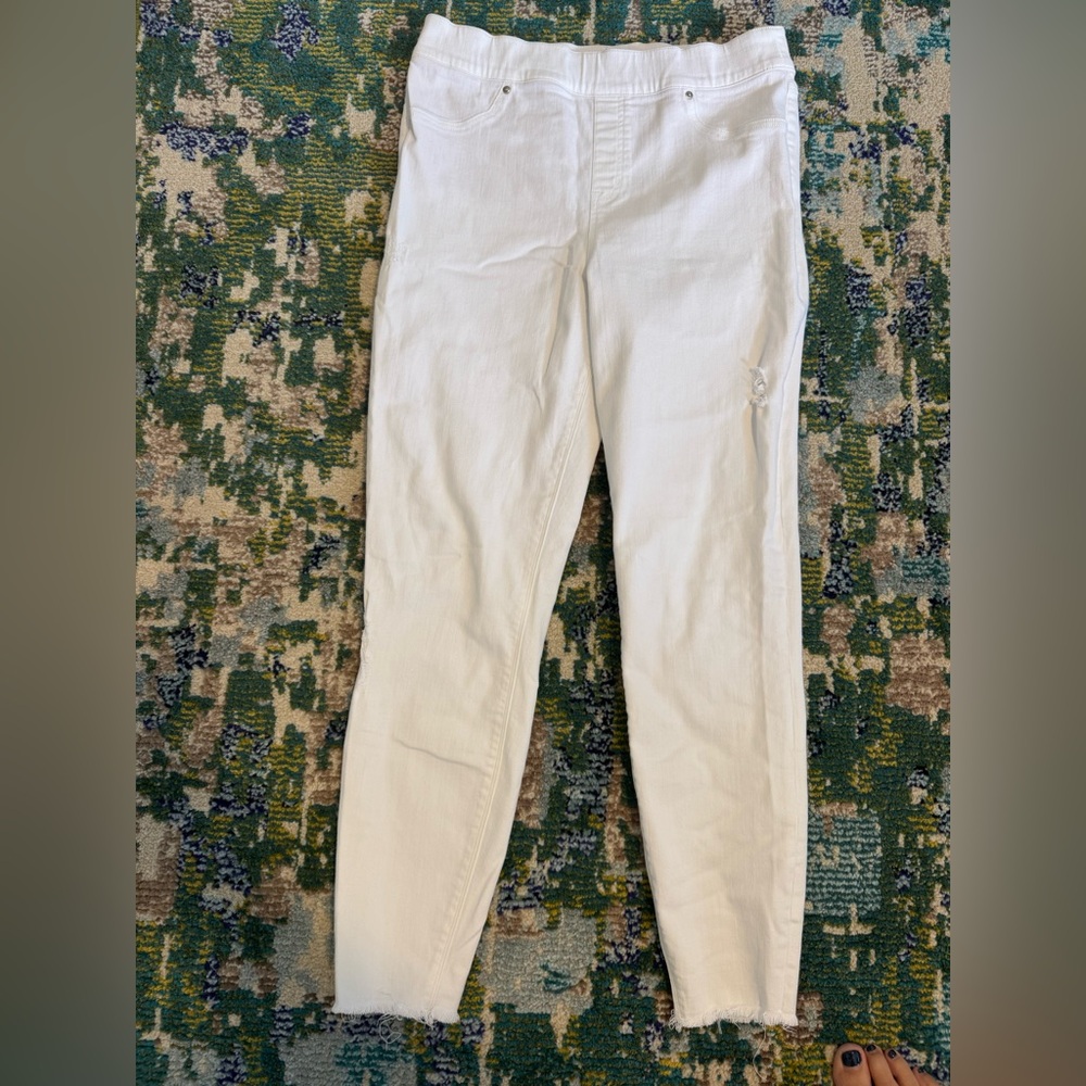 Spanx skinny pull on jeans distressed